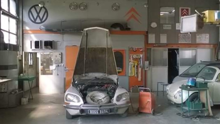 restauro citroen ds pallas