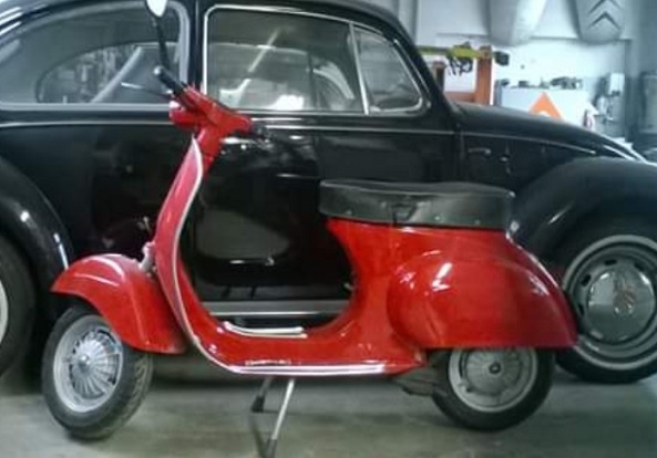 Carrozzeria Vitolli - Specializzata nel restauro e verniciatura della VESPA Carrozzeria Vitolli - Specializzata nel restauro e verniciatura della VESPA